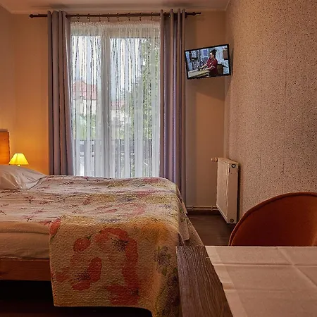 Potoki Habitación en casa particular *